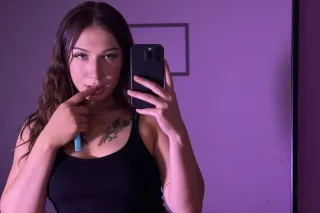 your new favorite fun girl♡ sw... - Image 1