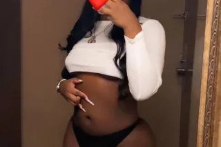 Slut Me Out 😘💦🍑 - Image 3