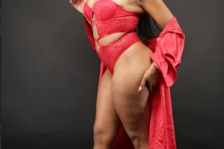 GFE Expertise hosting or i can travel to your bedroom🖤 In Town!! - Image 8