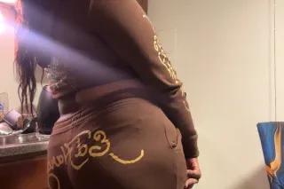 real eyes , lips & thighs 💦🫦 - Image 5
