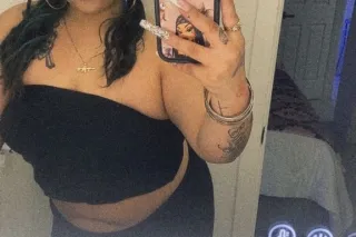 ONLY FT SHOWS RN FETHISH and GOLDEN SHOWERS❤ !!!Facetimes🤤💦 Content🌹 (Ask for bundles and BIG DEALS today) ONLY - Image 5