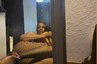 Chubby Brat Ready To Satisfy 🐱😮‍💨 Car Dates 👀 - Image 3