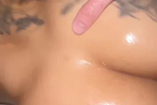 on't be shy with me 💄💋availabl... - Image 3