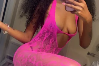 ur DREAM petite treat 🍫 specia... - Image 2
