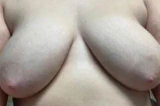 Available - 18 - Image 1