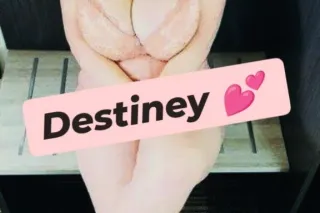 ⚠READ AD FIRST⚠💕NEW IN TOWN 💕 ... - Image 4