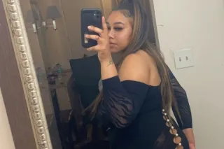 💦Thick Latin princess 😋💦 Juicy... - Image 3