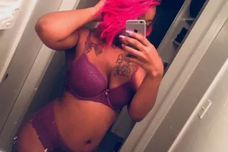 😻😻 available 24/7 🫶🏾 freaky gi... - Image 1