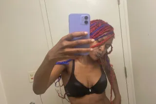 incalls/ outcalls if u can pic... - Image 1