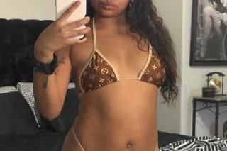 Sexy Petite Blasian🎀 im back!!... - Image 3