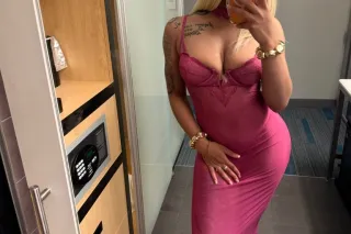 in town 😘 - 22 - Image 3