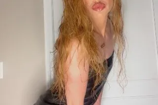 Smooth tease, Sharp thrill. - Image 8