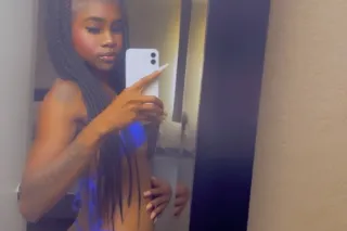 incall n outcall sexy funsized... - Image 4
