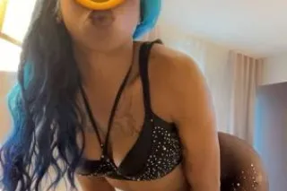 Sexy & Petite Ready To Play ❤ ... - Image 1