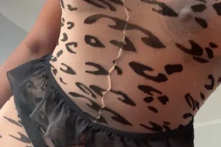 ✨tall sweet treat 🍬looking for company - Image 3