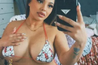 🫦𝓑𝓮𝓪𝓾𝓽𝓲𝓯𝓾𝓵 𝓘𝓽𝓪𝓵𝓲𝓪𝓷𝓪/𝓛𝓪𝓽𝓲𝓷𝓪 𝓑𝓸𝓶... - Image 1