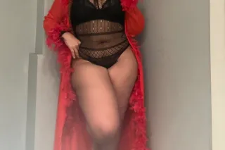 Thick chunky Latina Mami💋😈 - 2... - Image 1