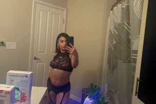 4'10 latina.💙 - 19 - Image 2