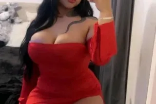 holaaa nueva aqui , ay que div... - Image 1