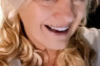 beautiful blonde - Image 4