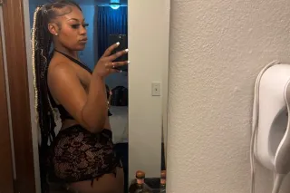 💦Hot Exotic 🍫 Thick Goddess Re... - Image 3