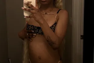 🪭Amine girl ✨💋 - 19 - Image 1