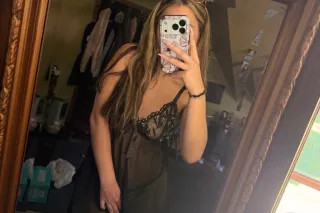 Pretty And Petite - 24 - Image 1