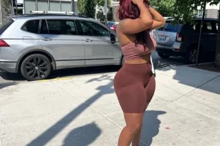 Hosting 🏠😈 FrεαKyTHICK SOFT skin astronomical Booty party friendly - Image 5