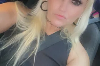 Girl next door - Image 6