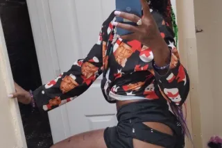 hi boo 🤠 qv 60 hh120 hmu baby i stay clean spiritual n i stay blessed🧙🏾incalls only Im clean always🖤💜🪄🤠🤑😻 - Image 3