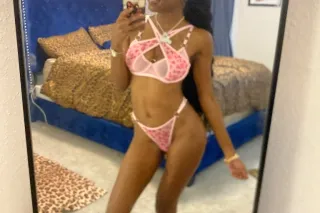 PRETTY CHOC ONE NIGHT ONLY 💰⭐❤ - Image 4