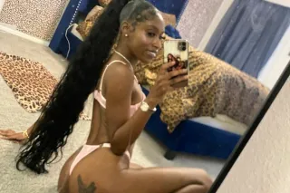 PRETTY CHOC ONE NIGHT ONLY 💰⭐❤ - Image 1