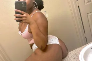 i want you to CUM HARD when you're fucking my PUSSY 🍒👅💦 - Image 9