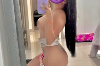 😍😍Hermosa latina nueva en el a... - Image 1