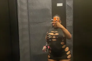 big🍑👅 booty - 27 - Image 1