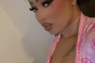 One click closer to your favorite obsession 🥵 - Image 3