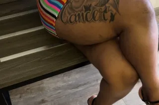 Come get some pregnant pussy - Image 1