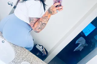 Happy 4th of July 🇺🇸🫦 I’ve got something much sweeter waiting. Book your session with this curvy, ink-covered dream✨💖☀ - Image 6
