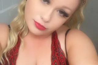 ✨ BLONDE BOMBSHELL NEXT DOOR 💋 CURVY • CLASSY • FUN-SIZED ✨🍭🍬CANDI🍬🍭 - Image 3