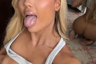 Asian Companion 🌹 FaceTime Ava... - Image 2