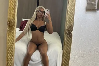 Come See Ms. Candi 🍬🍭 - Image 5