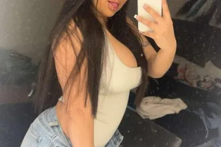 👯♀N3W 2 T0WN 💦CASSIE🔥 sweet cu... - Image 1
