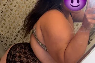 3 girls for 300$🩷😘 - Image 3