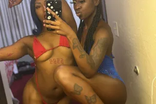 2 GIRLS SPECIAL 🤪 || AVAILABLE... - Image 1