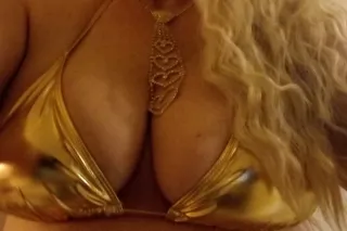 Celebrate🎉 and watch fireworks🎇 and make some🎆 together at my place with me! 🎊Drinks 🍺🍾🍷, snacks🌮, and me!🫦⭐⭐⭐Excellent parking⭐⭐⭐ "FABULOUS"" FORMER MODEL AND EXOTIC DANCER BBW FF ALL NATURAL ⭐⭐❌NO DEPOSIT OR  - Image 7