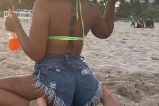 aloha its my last night here dont miss out on all this good yeah . let me be your best hawaii experience 💋 - Image 5