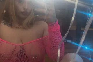 WANNA SEE WHY I'M #1 IN THE CITY  🤤💦 CUM GET SOAKED 😜💦 - Image 7