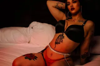 WANNA SEE WHY I'M #1 IN THE CITY  🤤💦 CUM GET SOAKED 😜💦 - Image 9