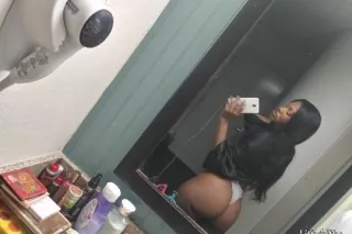 Come Slut me out, Walk-in and ... - Image 2