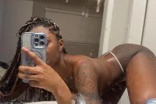 MS STROKE THE DICK WIT MY 😻 - Image 10